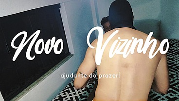AJUDEI NA MUDANÇA DO MEU VIZINHO E ELE ME PAGOU SENTANDO NA MINHA PICA.