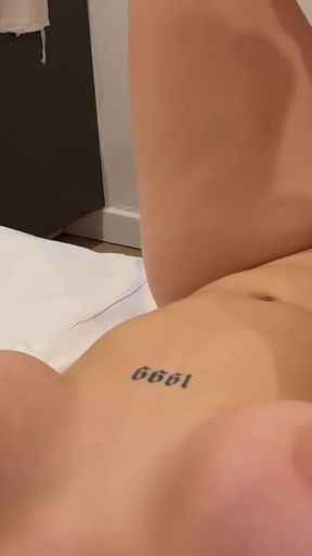 My Neighbor Fucks Me with His BBC. I Cheated Again on My Boyfriend