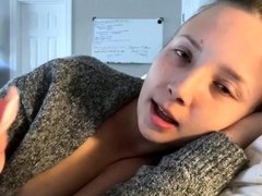 Hot amateur webcam teen masturbates for their fans