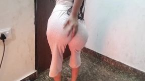 Abbu jaan ke samne step sister ko nanga kar ke pel diya