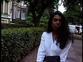 Sexy ebony chick at the outdoors interview