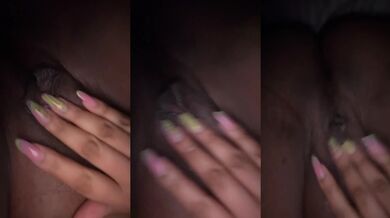 Juicy ebony pussy squirts