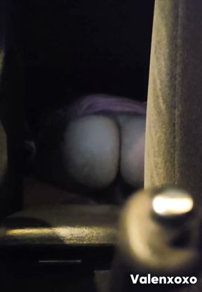 I Creampied my friend in the car