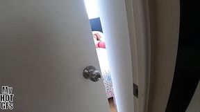 &iquest_Qu&eacute_ haces masturb&aacute_ndote? Perd&oacute_name, no le digas nada a nadie y te dejo que me folles.