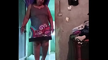 rosario la puta desfila y mustra su cuerpo de puta