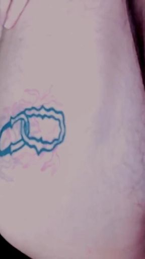 He Rubs That Big Tip