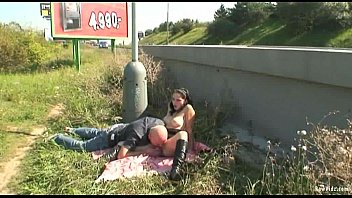 Naughty couple gets down and dirty roadside
