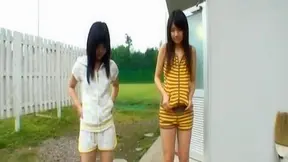 Chiwa y Anri Japonesas s Gozan al Aire Libre