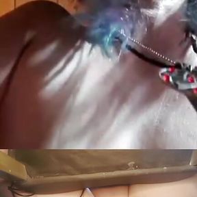 Hot wife uses fuck machine