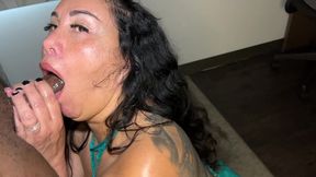queen rogue blowjob in hotel