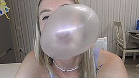 Big bubble gum! MP4