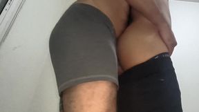 جا عندي صاحبي مزوج لدار ضربت ليه واقف