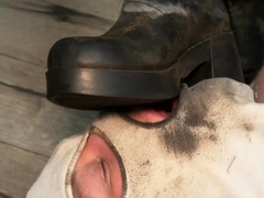 Amateur Foot Fetish Girlfriend Sucks and gives a Footjob