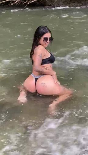 day to please 🥵