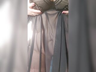 big beautiful woman HOME ALONE PLAY TIME USES TOY ON TWAT DURING THE TIME THAT GROANING ????