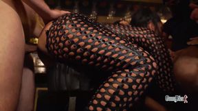Dick or treat toerist milf creampie gangbang in Amsterdam