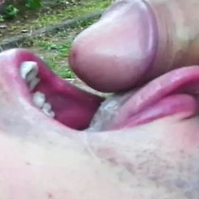 Cute tranny Barbara Kysivics with raven hair polishes sticklike stud&#039;s ass and mouth outdoors