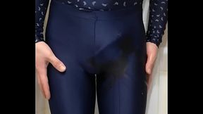 piss in leggings body