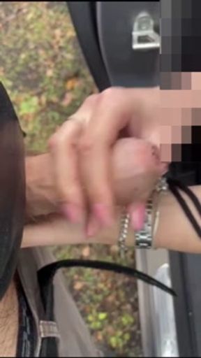 I blow my colleague who is secluded in nature. Complete on onlyfans.