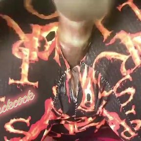 Wardrobe Stuck with Ebony Bitch