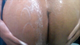 Volwassen, homoseksuele slaven krijgen anale seks.