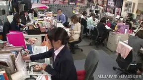 Amateur Sweetheart Gets Heated Group Bang Ending in Hot Cumshot Orgasm