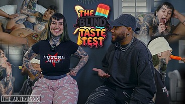 Big booty Goth Babe Rosa Rouge cums of ArtemiXXX thick dick
