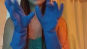 Te hago cosquillas en la ducha !