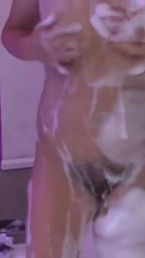 I'm Driven Crazy with Passion by My Stepbrother's Big Cock, I Enjoy It in the Motel Jacuzzi