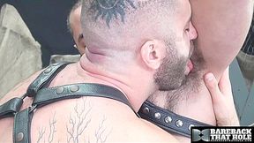 BAREBACKTHATHOLE Amir Badri And Marcus Isaacs Enjoys Bareback Session