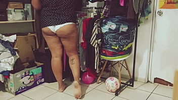 Chunky Housewife Gets Wild In The Bedroom