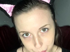 Amateur brunette ariana marie solo toying