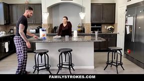 Hooky Stepsiblings with Sex in Living Rom