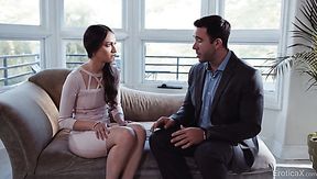 Turned on after good cunnilingus sexy babe Izzy Lush gives nice head