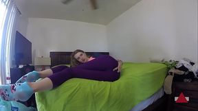 Hitch Hiker Let me Cum on her YOGA Pants Ass