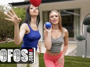Mofos - Skinny Girls Fight Over Bubble Water But End Up Sharing And Sucking One Cock In The Park