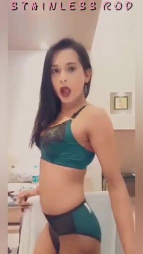 Mumbai Gorgeous Trans Girl 2 xhqA7w8 044013 1462825