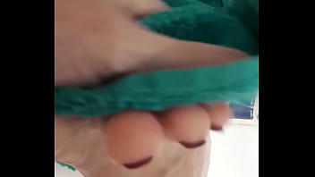 Toe-mato toes routine, warning: may cause spontaneous erection