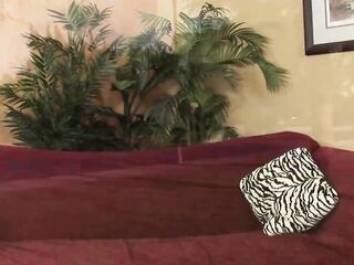 Sapphire Will Do Everything For A Cheeseburger Or 2- PervMilfsAndTeens
