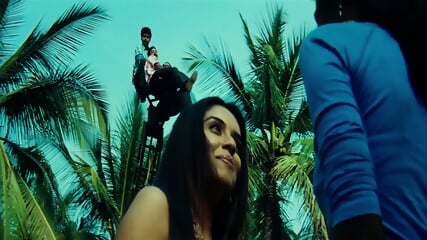 Pokkiri (2007) [Tamil - 720p HQ HDRip - x264 - [DD5.1(192Kbps) + AAC] - 1.5GB - ESub]