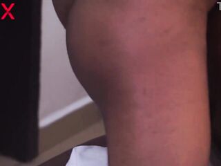 THE BIG ASS GIRLFRIEND MADE A GOOD CHOICE TO SCREW INSTEAD OF READING. WATCH ON 4K
