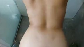 Sexo duro y rico con mi Novio en el Ba�o