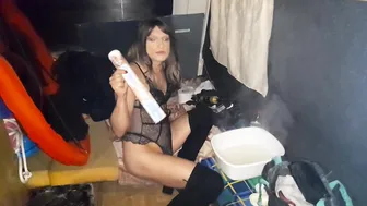 Amateur Crossdresser Solo Male Masturbation in HD
