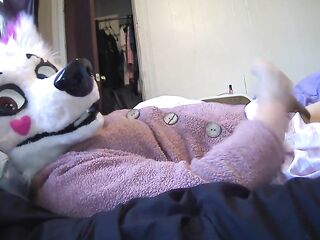 Floofy Bottom Jerks Off