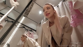 Anastasia Ocean strips and tries on clothes live