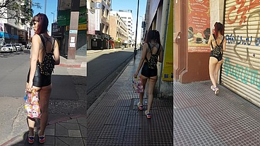 Prostituta jovencit4 caminando por las calles de Cordoba Capital