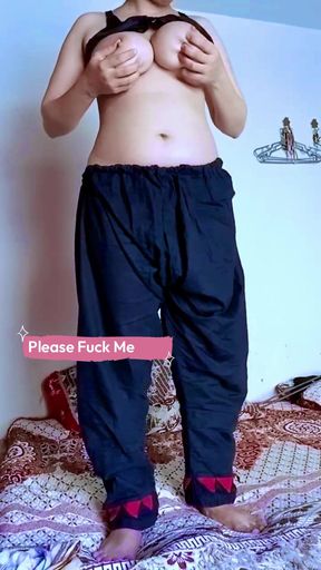 Aaj mera chudai ka full mood hai koi chodega ga
