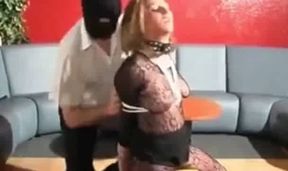 elle lui sert d esclave en formation de soumise