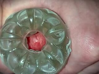 CLOSE UP TRICKLING CUM