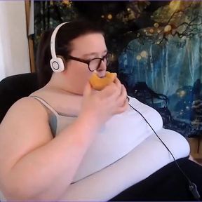 The greatest boss feeds me donuts